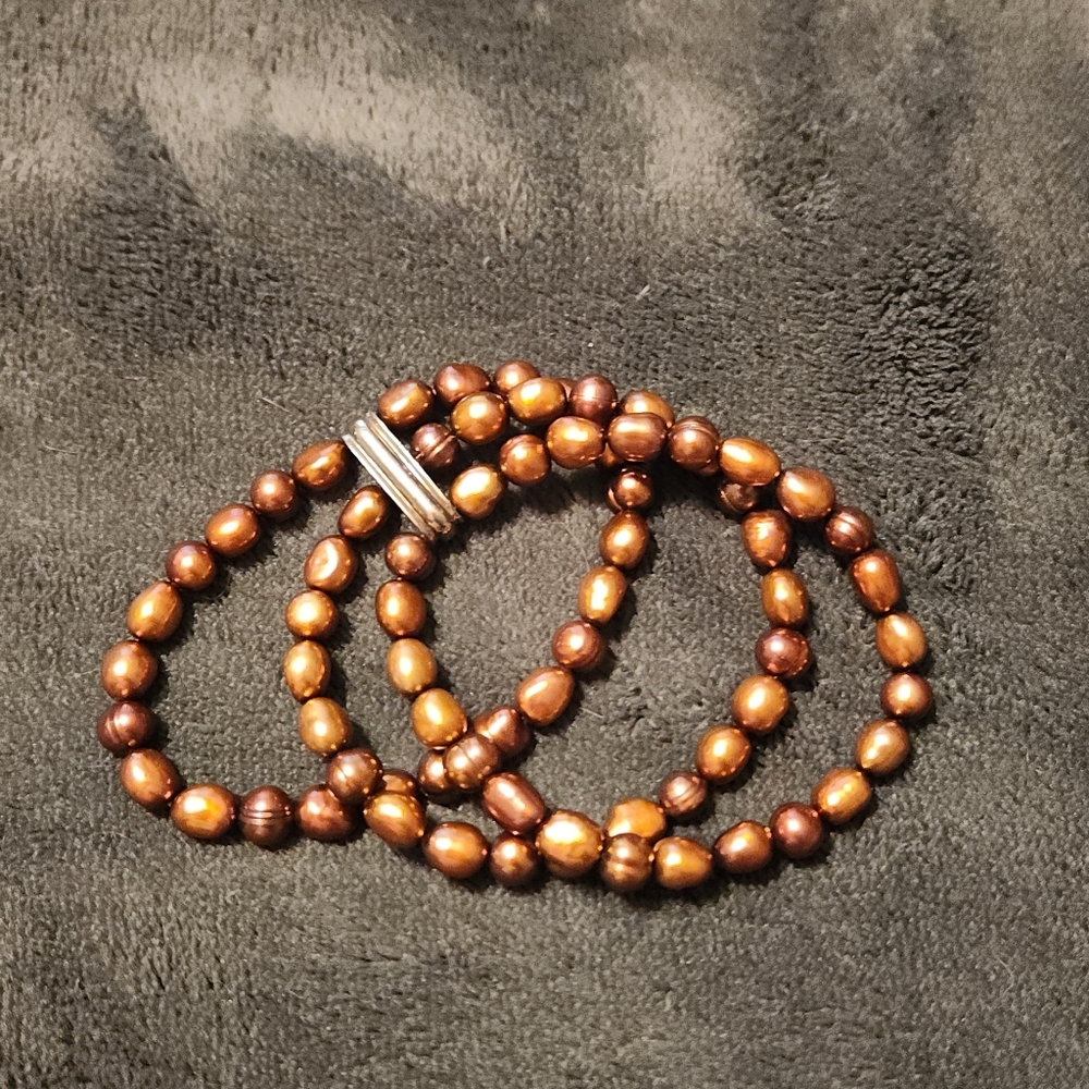 Brown pearl beaclet